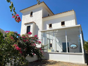 Castle Tower ground floor apartment in rural holiday park 'Cezanne', Tolox